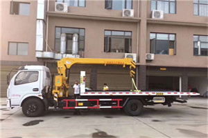 三里河附近汽车轮胎更换